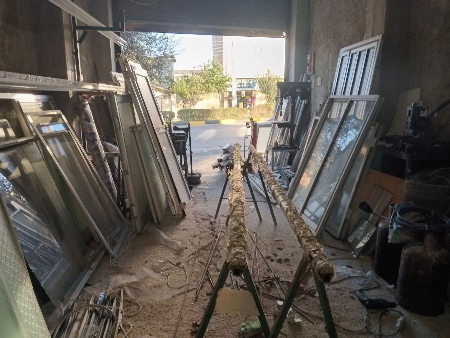 ساخت و خرید درب وپنچره دسته دوم الومنیوم|عمدهفروشی|بهشهر, |دیوار