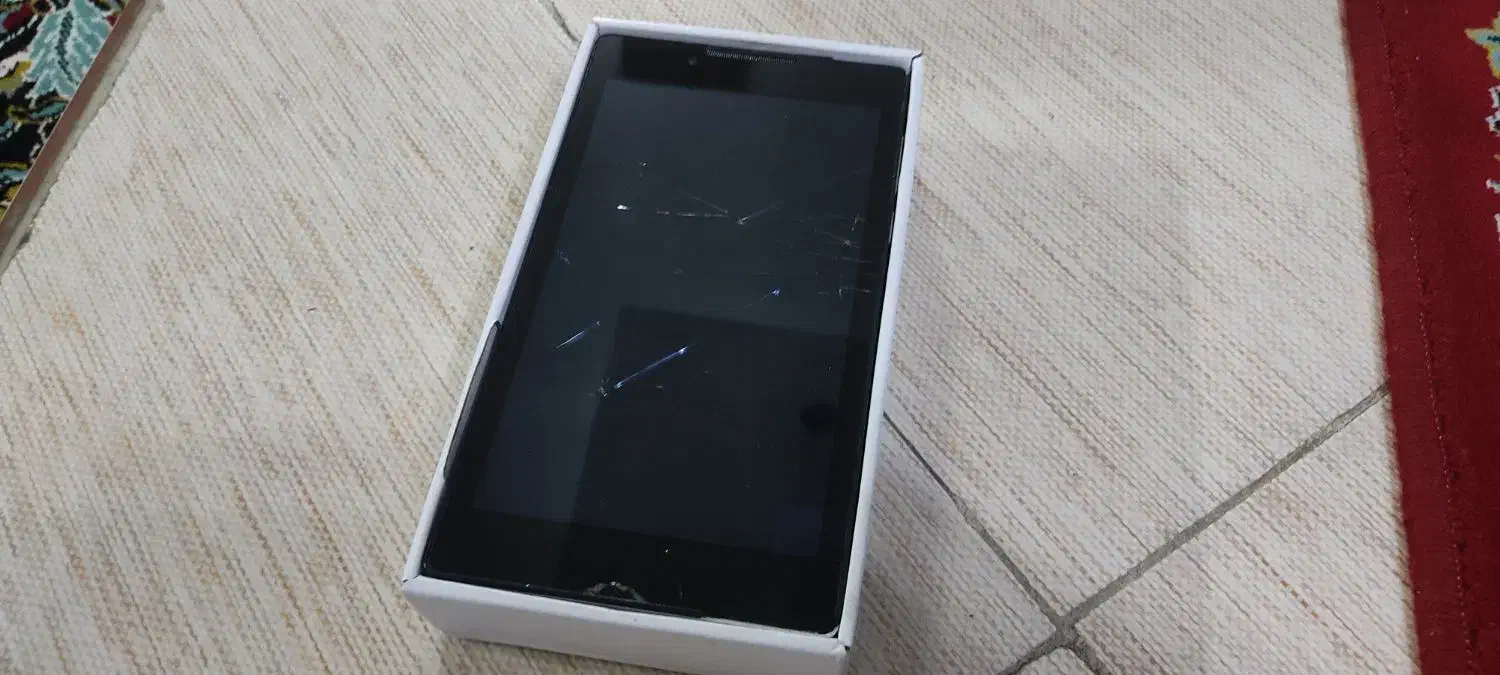 تبلت با مارک لنوو نیاز به تعمیر به خاطر این ۲۵۰|تبلت|مشهد, هنرور|دیوار