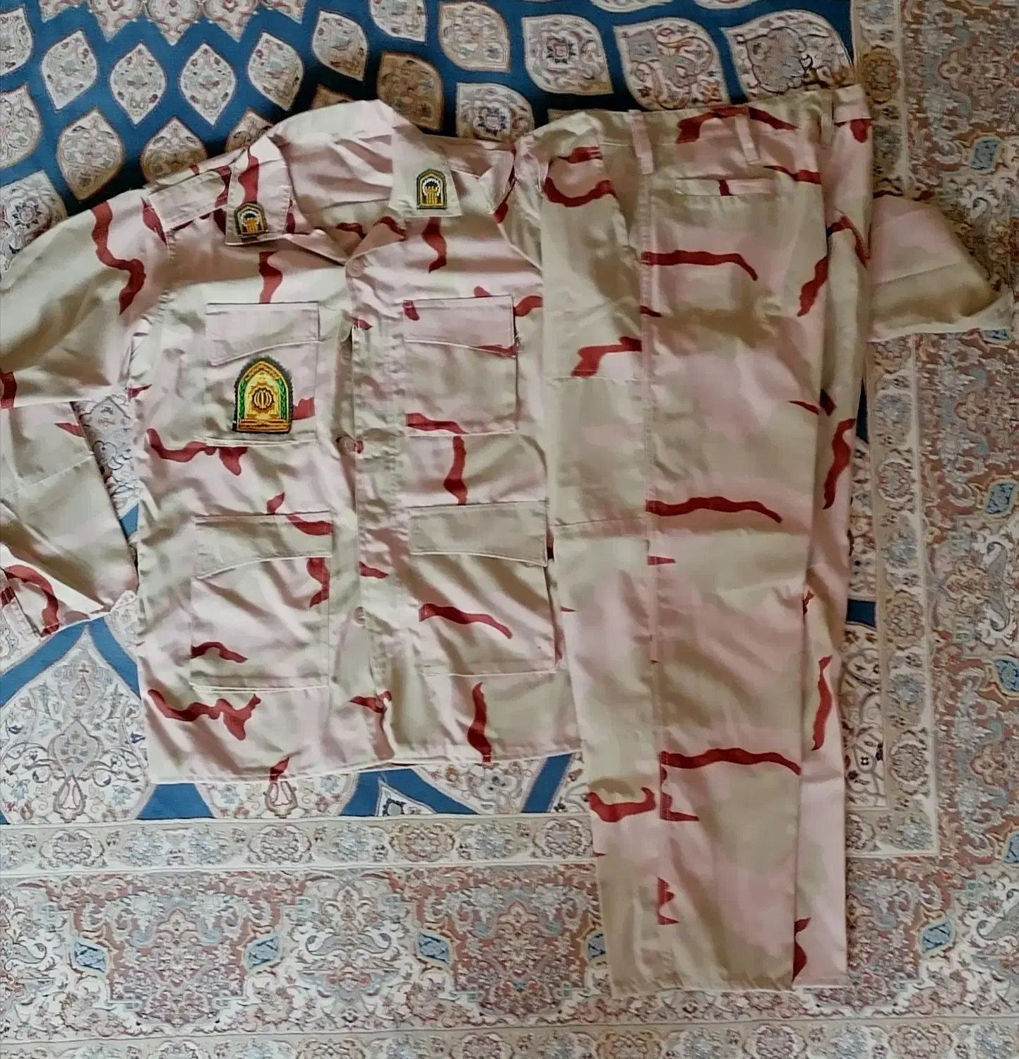 فرنچ و شلوار سربازی مرزبانی|لباس|بیجار, |دیوار