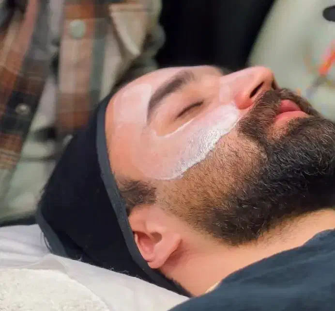 خدمات زیبایی پوست و مو|خدمات آرایشگری و زیبایی|اصفهان, برازنده|دیوار