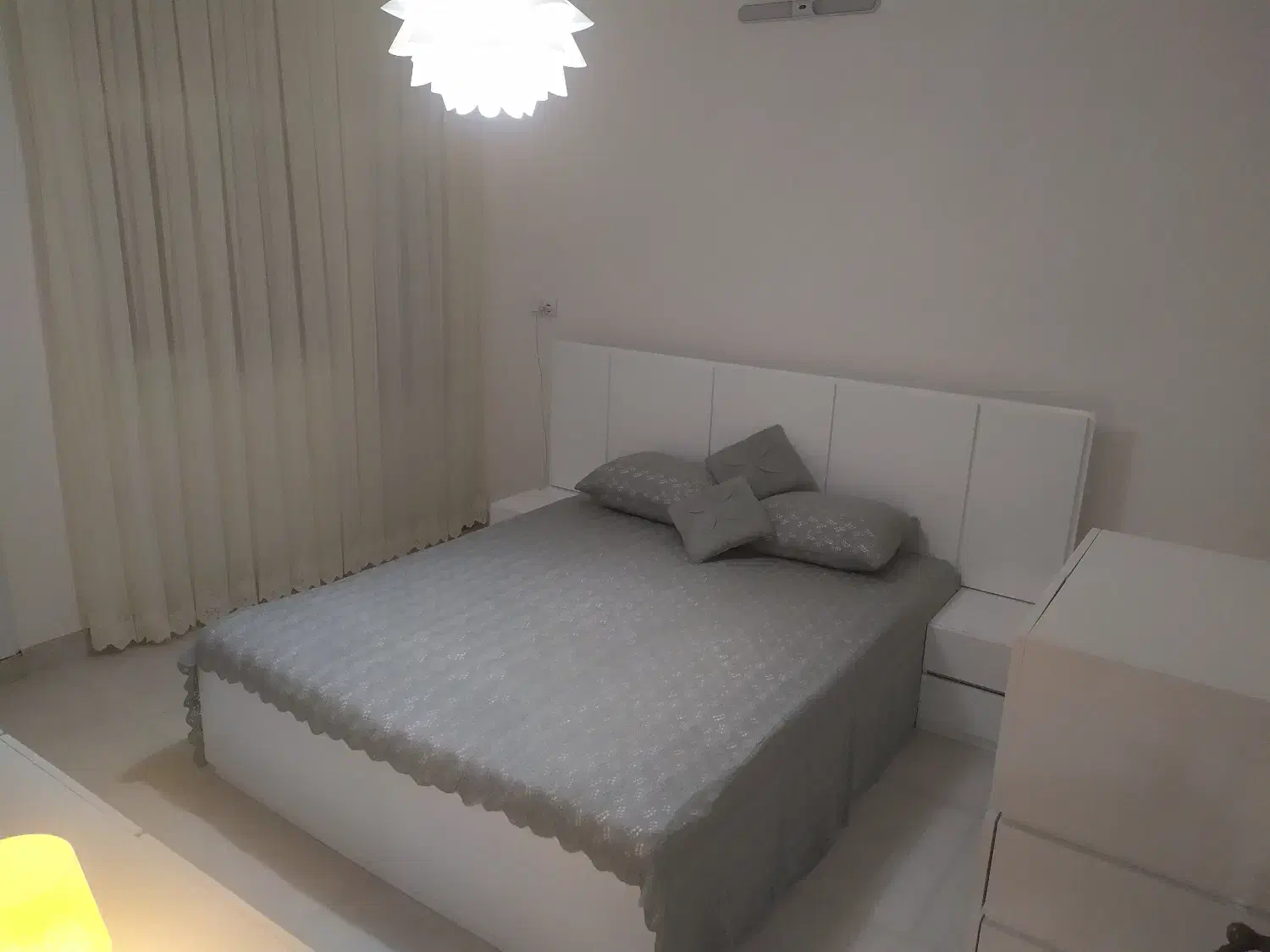 سرویس خواب کامل به همراه فایل 5 کشو و تشک طبی|تخت و سرویس خواب|سبزوار, توحیدشهر|دیوار