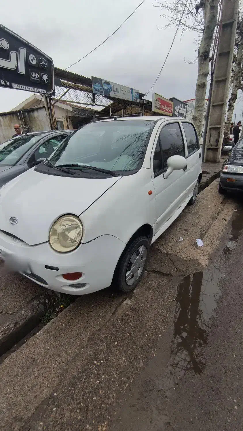 ام وی ام 110|خودرو سواری و وانت|رشت, نیروی دریایی|دیوار