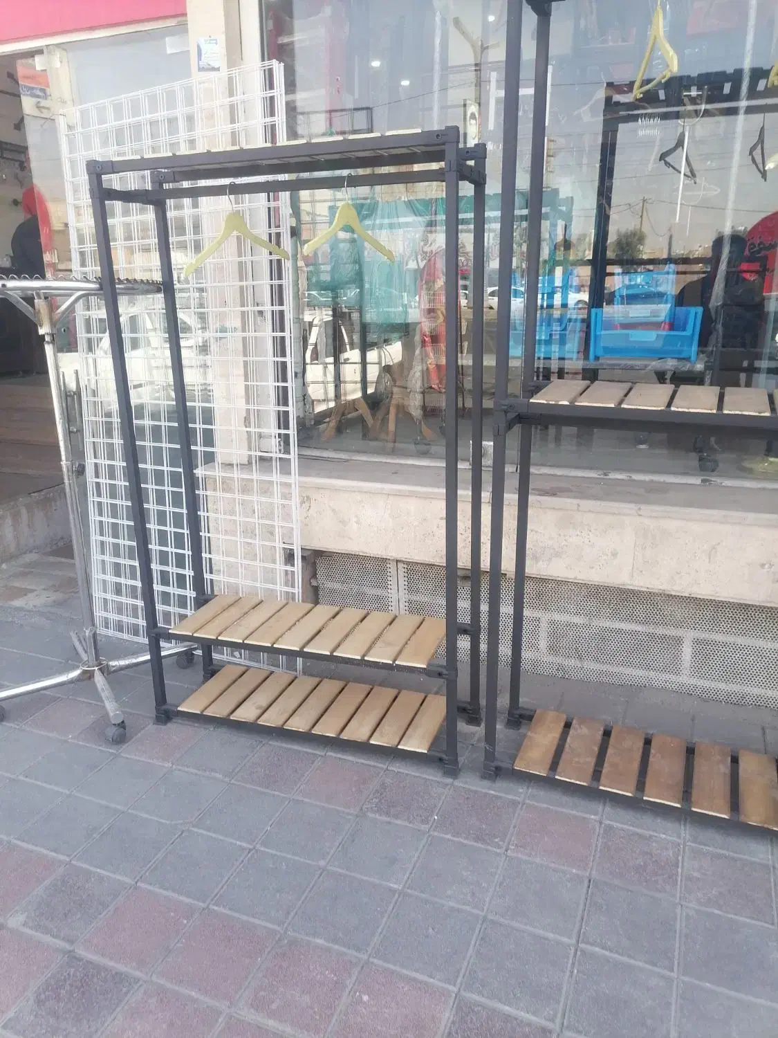 رگال لباس|مبلمان خانگی و میز عسلی|پرند, فاز ۰|دیوار