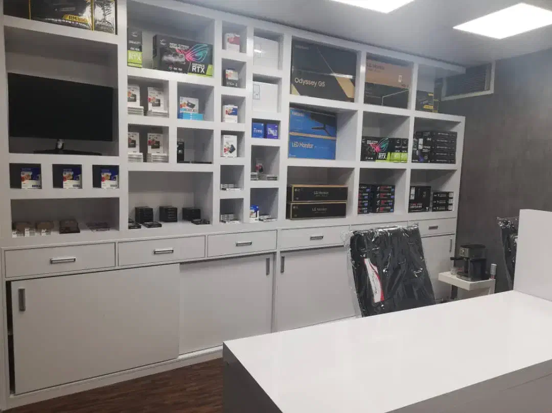 قفسه ویترین کمددار هایگلاس|کتابخانه، شلف، قفسه‌های دیواری|اصفهان, خلجا|دیوار