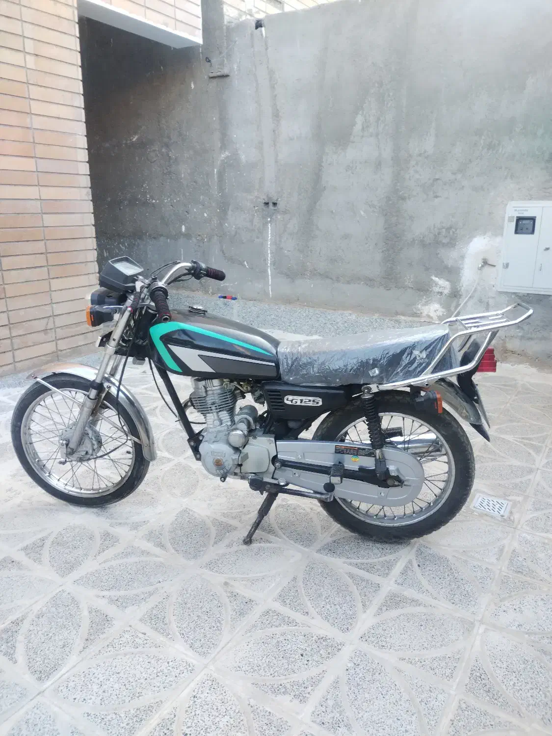 دوتا هندا 5 دنده استارتی|موتورسیکلت|بیرجند, |دیوار