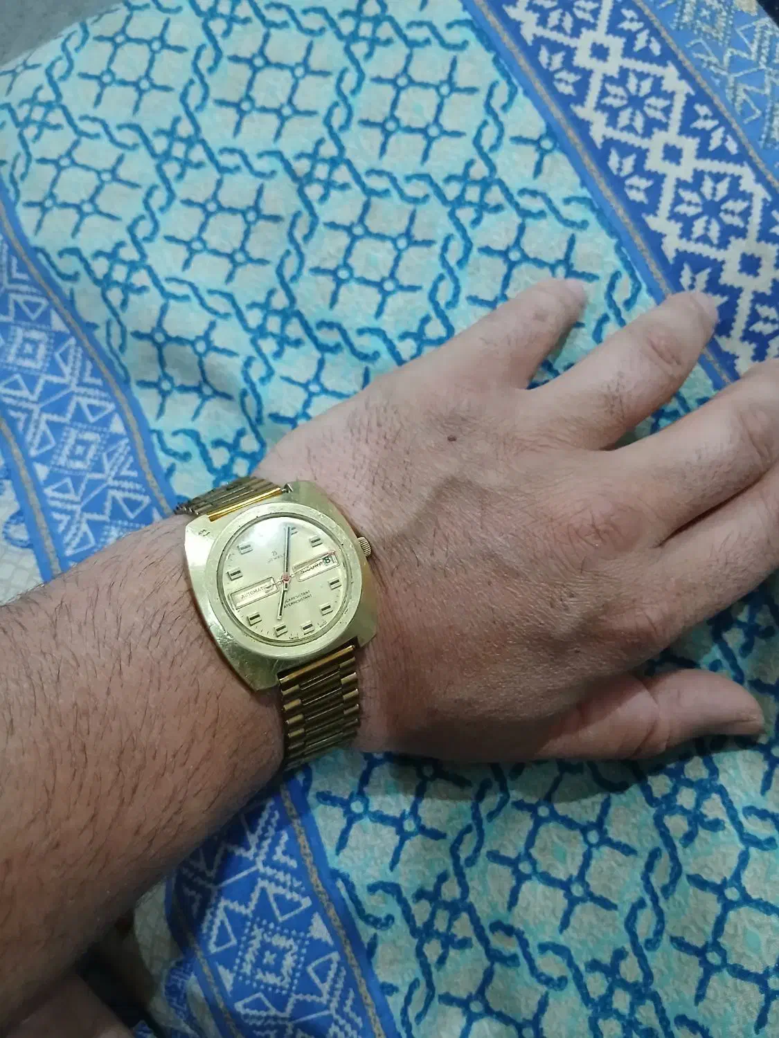 ساعت سیکورا|ساعت|مبارکه, |دیوار