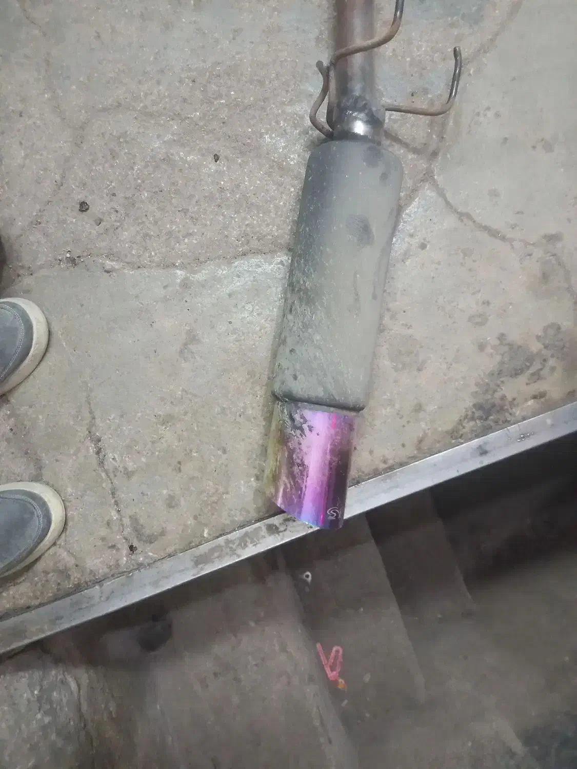 اگزوز اصلی  صدا عالی.|قطعات یدکی و لوازم جانبی|میبد, |دیوار