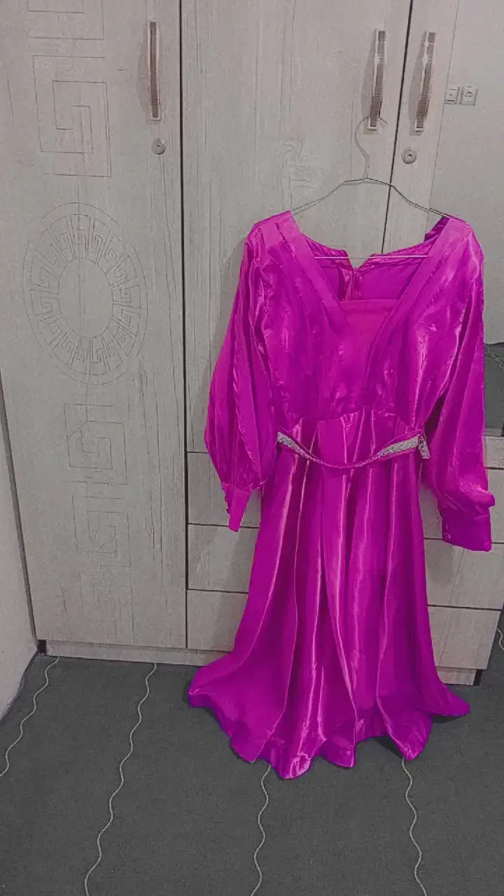 لباس مجلسی|لباس|گرگان, |دیوار