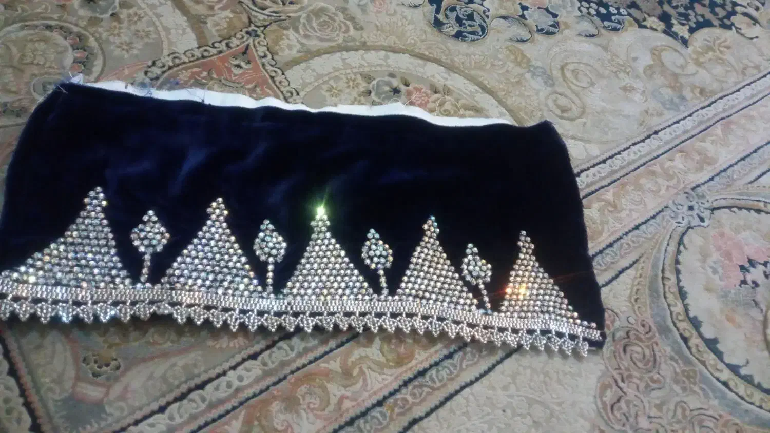 لچک الماس نما|جواهرات|شهرکرد, |دیوار