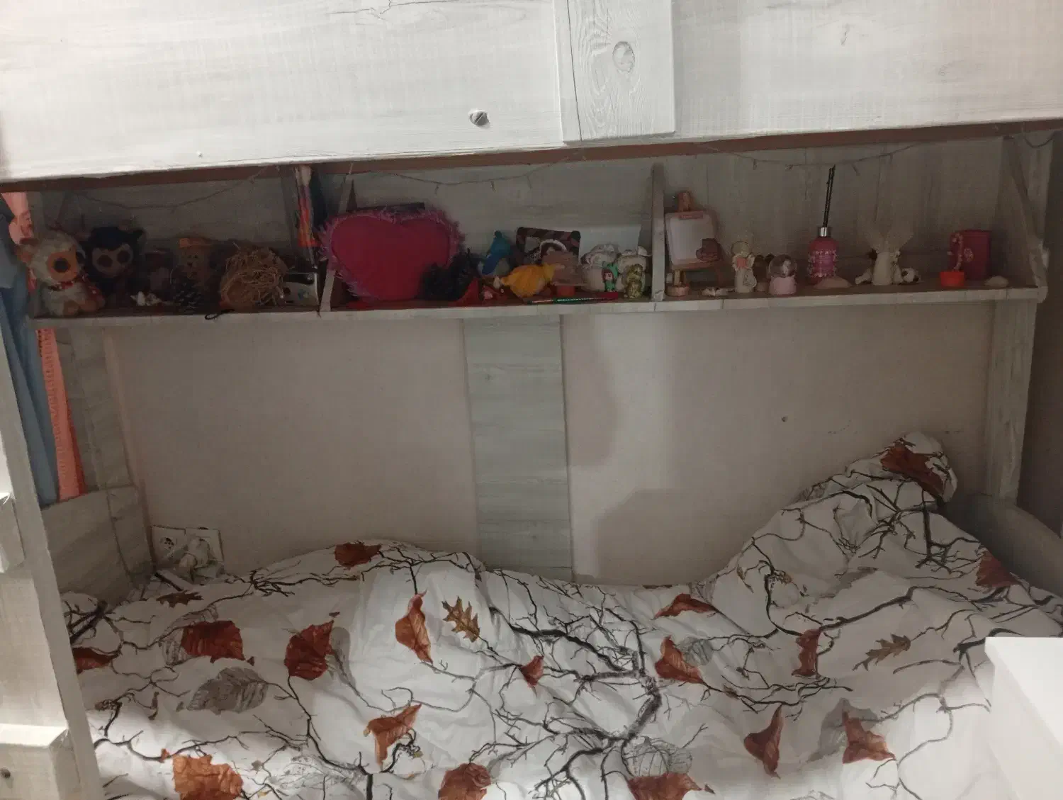 تخت خواب دو طبقه|تخت و سرویس خواب|ری, علایین|دیوار