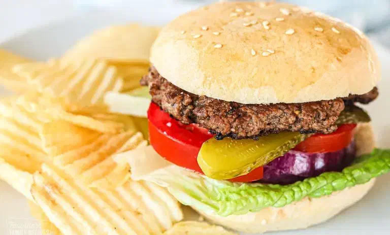 کارگر نیمه ماهر ساندویچی|استخدام خدمات فروشگاه و رستوران|تهران, نیلوفر|دیوار