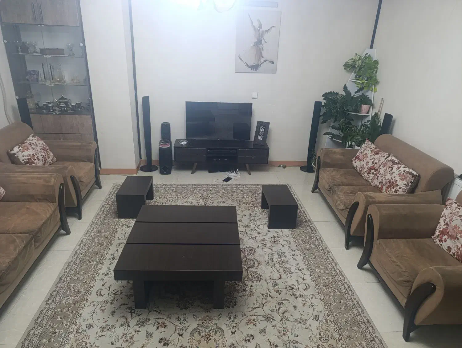 یک دست مبل هفت نفره|مبلمان خانگی و میز عسلی|شاهینشهر, پارک بانک استان|دیوار