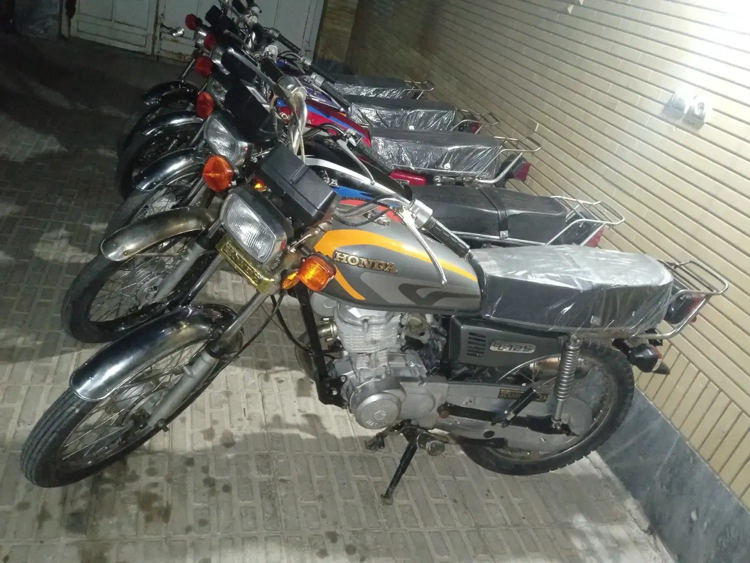 موتورسیکلت مزایده ای|موتورسیکلت|مرودشت, فرهنگ|دیوار