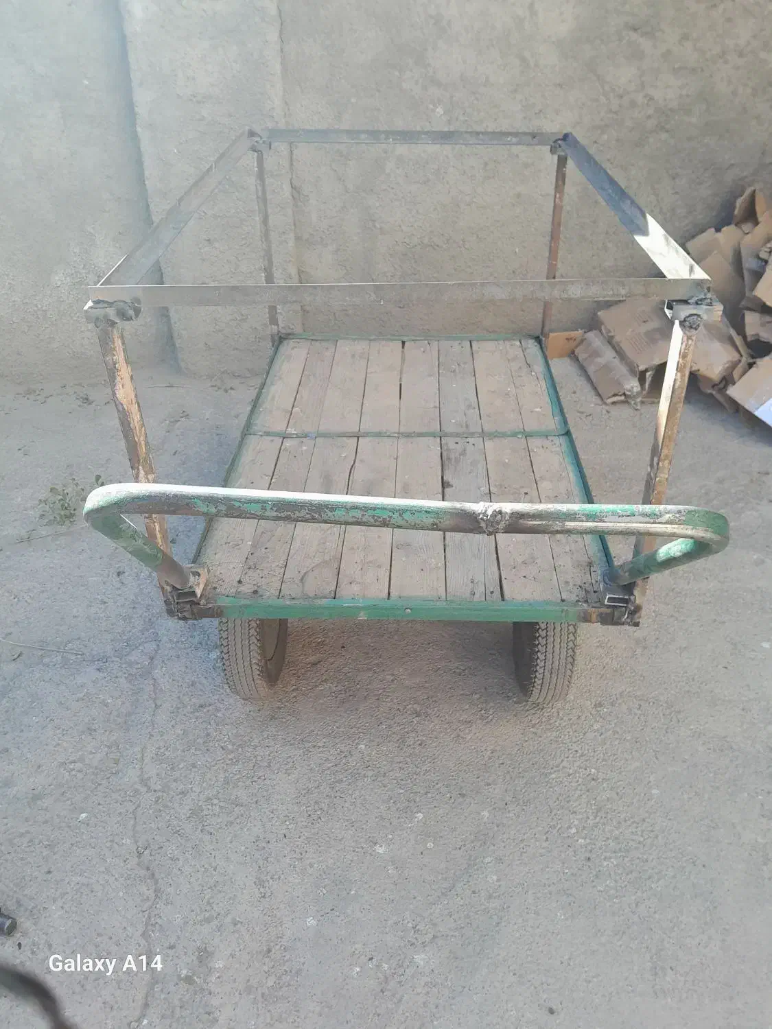 گاری چرخ سنگ|ابزارآلات|نیشابور, گنبد سبز|دیوار