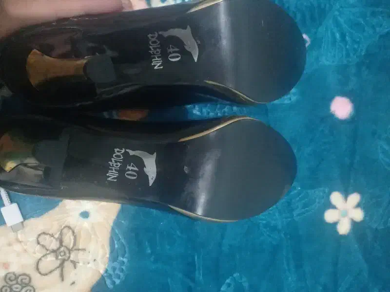 کفش ورنی پاشنه دار سالم بدن خرابی|کیف، کفش، کمربند|شاهینشهر, گرگاب|دیوار