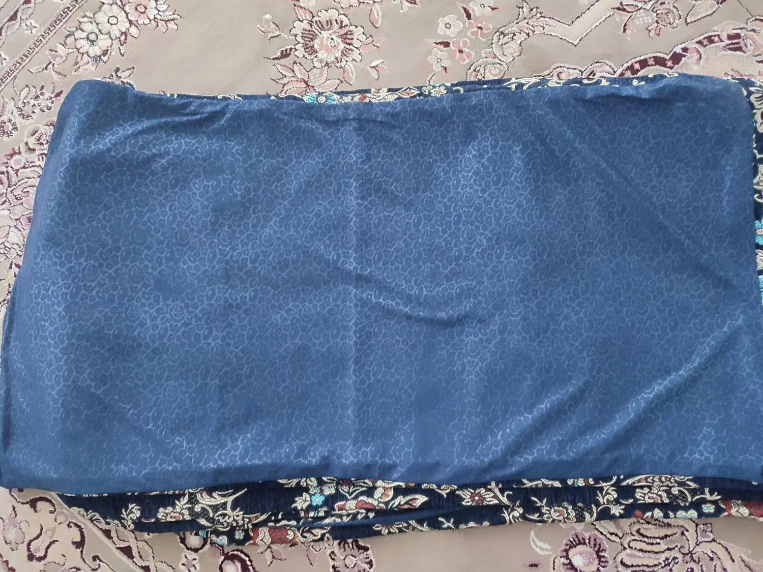 رو پشتی نو نو|پشتی|نورآباد, |دیوار