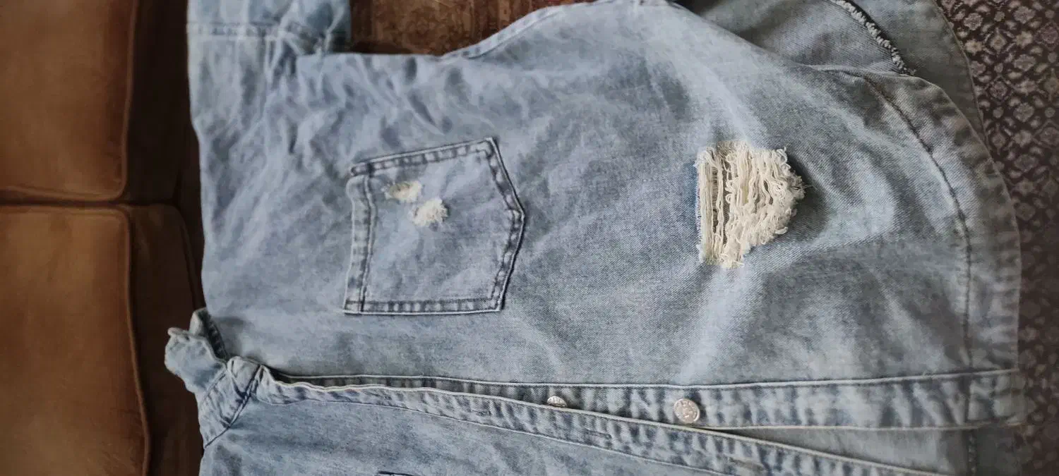 یک عدد کت لی ترک نو‌نو اصلا تن نرفته خارجی شیک|لباس|نوبران, |دیوار