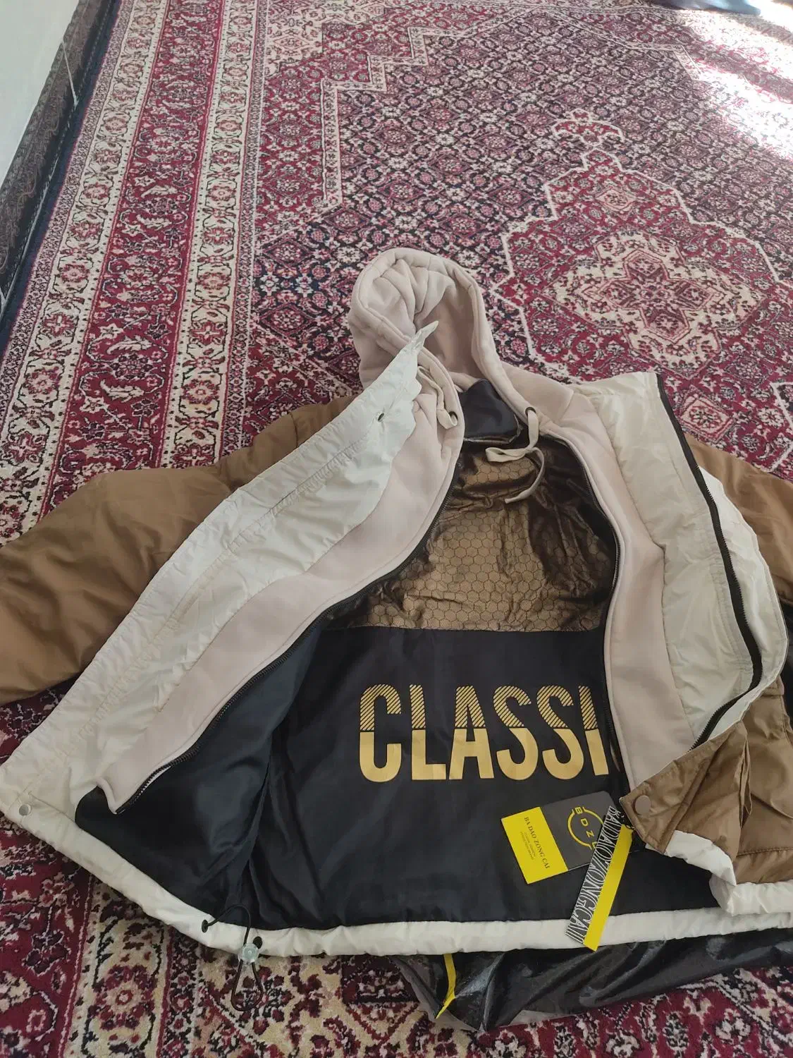 کاپشن خارجی کرمی xL نو تن نرفته|لباس|جوانرود, |دیوار