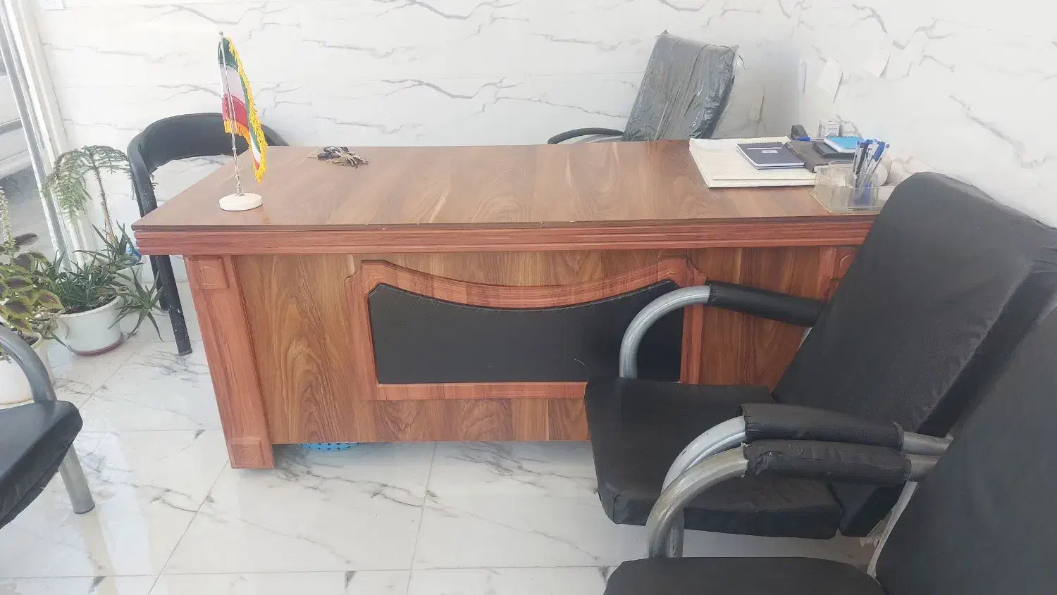 میز اداری|مبلمان اداری|کرمانشاه, |دیوار