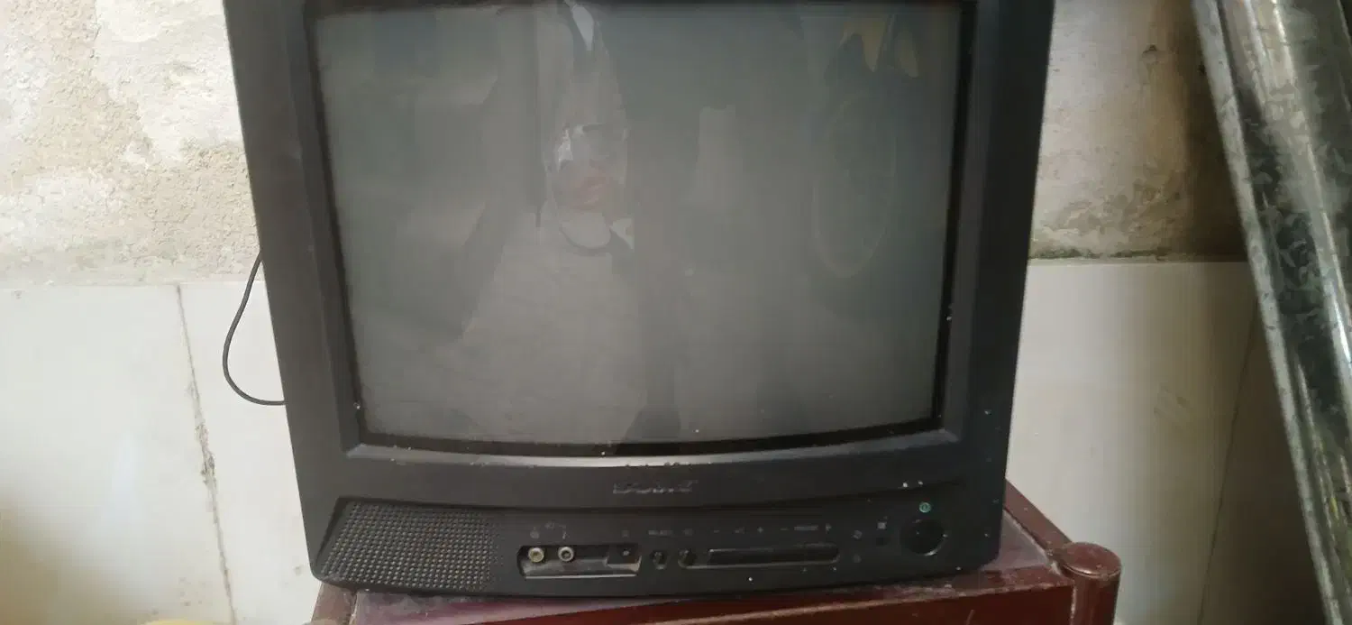تلوزیون قدیمی رنگی|تلویزیون و پروژکتور|لاهیجان, طالقانی|دیوار