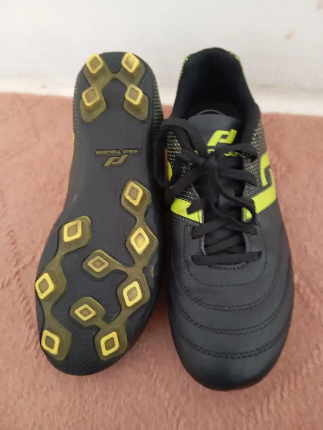 کفش فوتبال میخی سایز ۳۴-۳۳|کیف، کفش، کمربند|تبریز, |دیوار