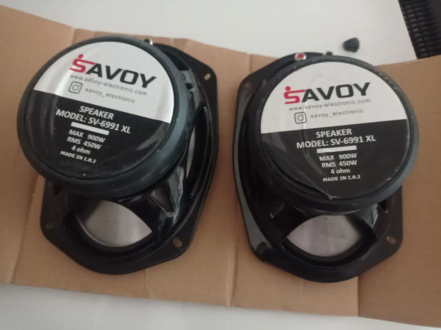 یک جفت باند و یک پخش ۶ کانال|صوتی و تصویری|باخزر, |دیوار