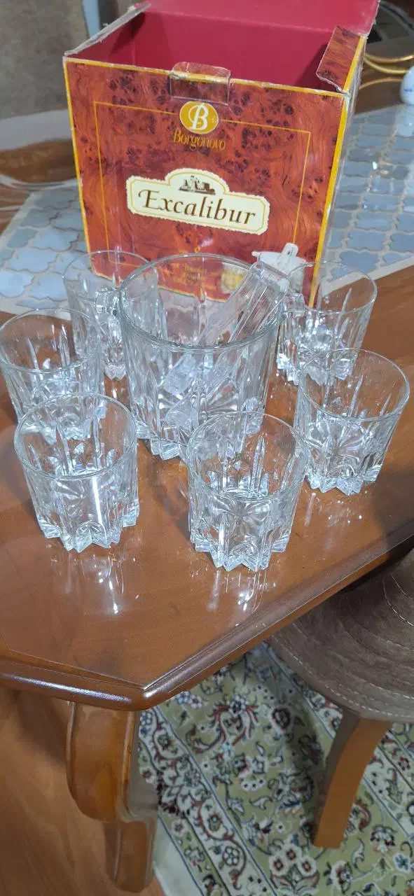 لیوان و یخدان ایتالیایی|ظروف سرو و پذیرایی|فردیس, خیام شرقی|دیوار