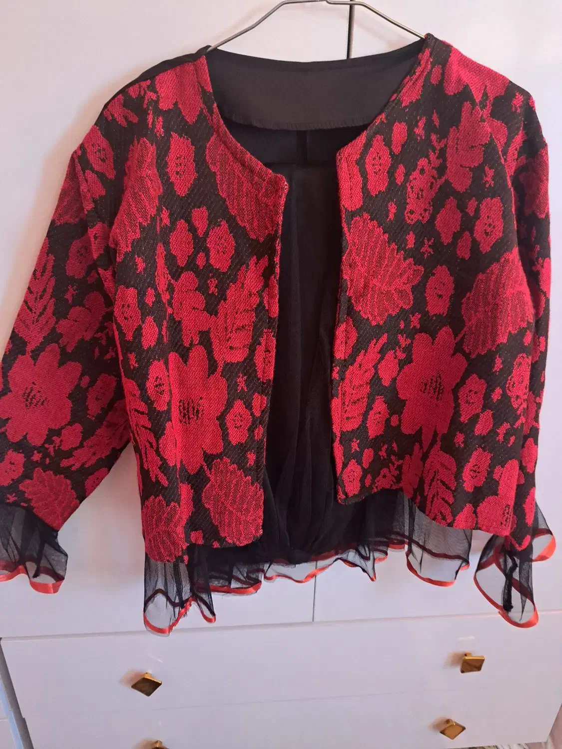 کت و دامن|لباس|تویسرکان, |دیوار