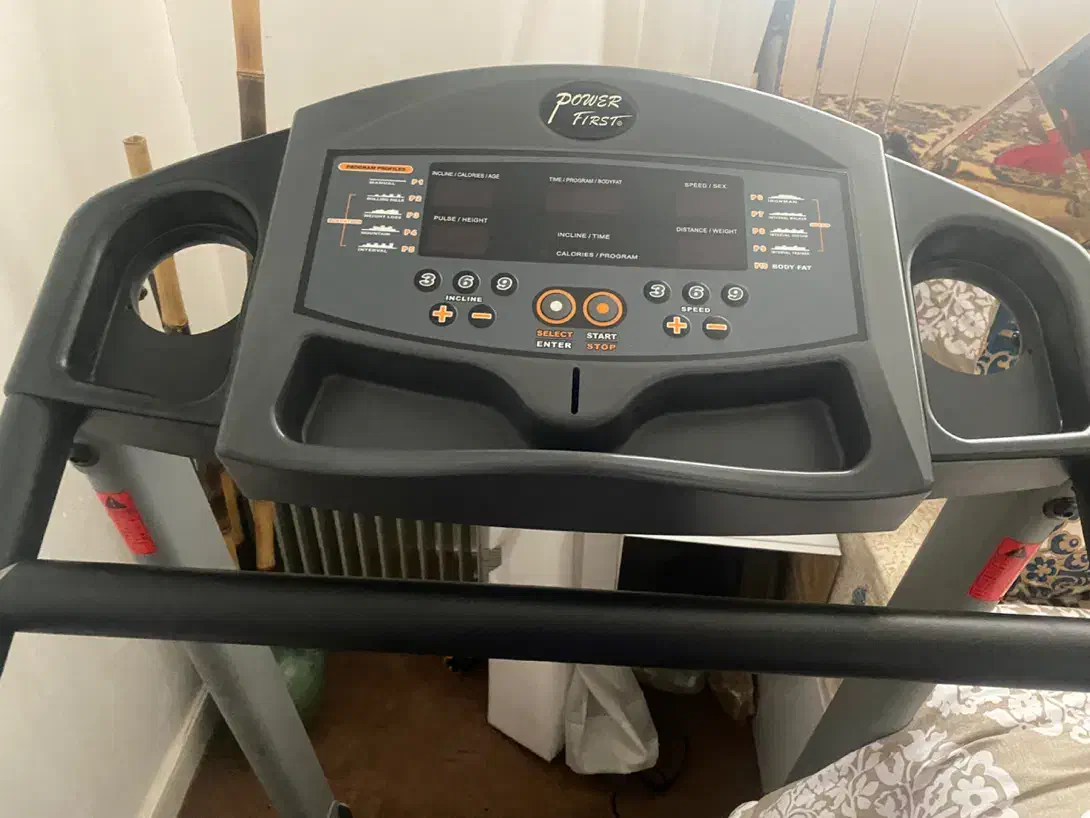 تردمیل|تجهیزات ورزشی|میانه, |دیوار