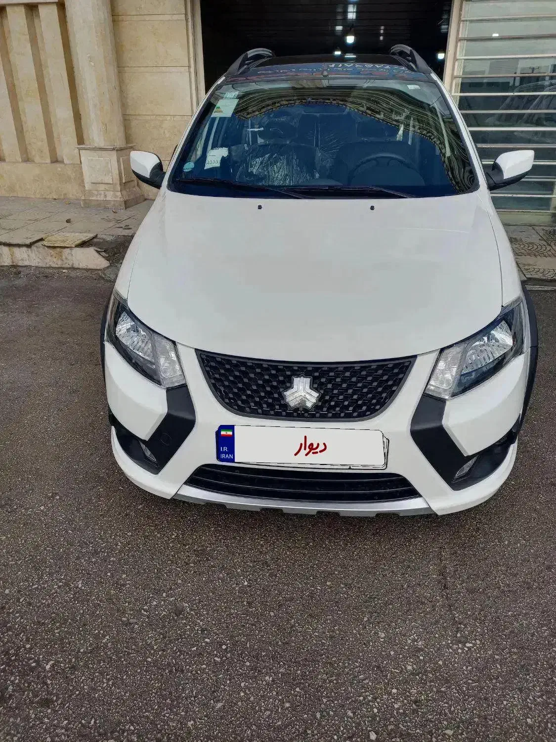 کویک سفید مشکی|خودرو سواری و وانت|کرمانشاه, |دیوار