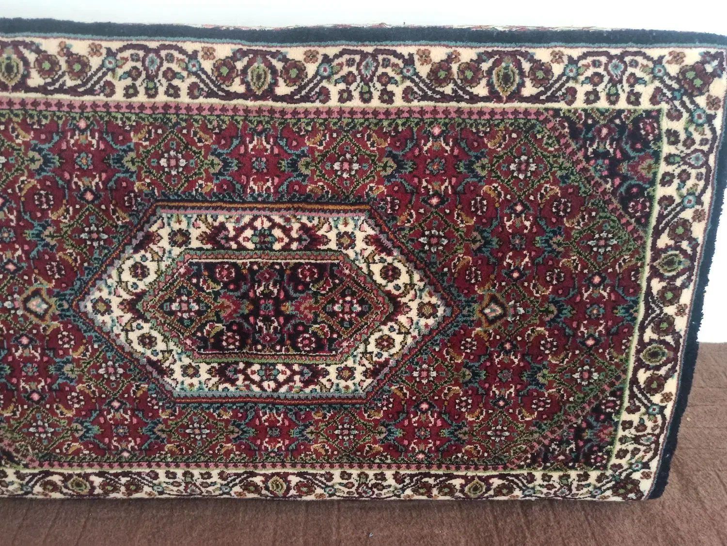 پشتی بزرگ|پشتی|همدان, |دیوار