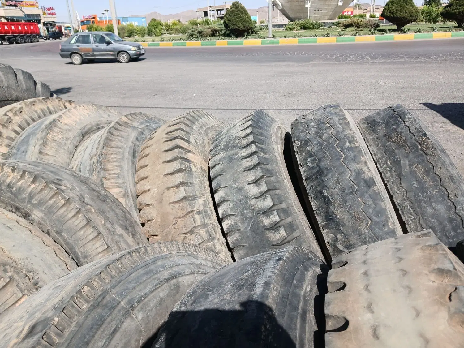 لاستیک|قطعات یدکی و لوازم جانبی|فردوس (خراسان), |دیوار