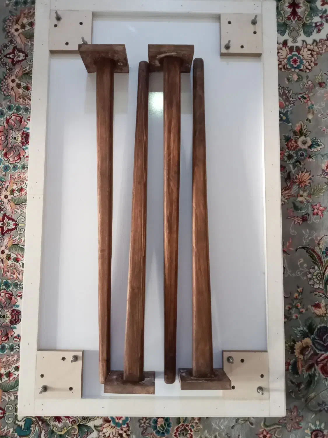 میز صفحه ام دی اف با پایه های چوبی|میز و صندلی غذاخوری|تهران, حکیمیه|دیوار