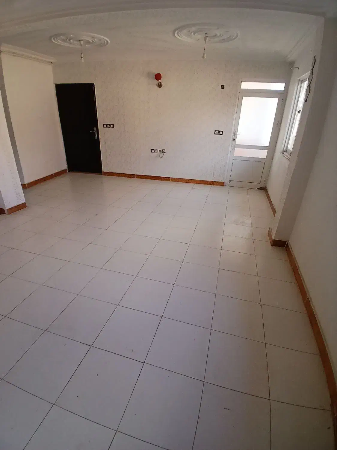 طبقه اول ۹۰ متری ۲ خوابه/پارکینگ اختصاصی/راه جدا|فروش آپارتمان|رشت, پاره بیجار|دیوار