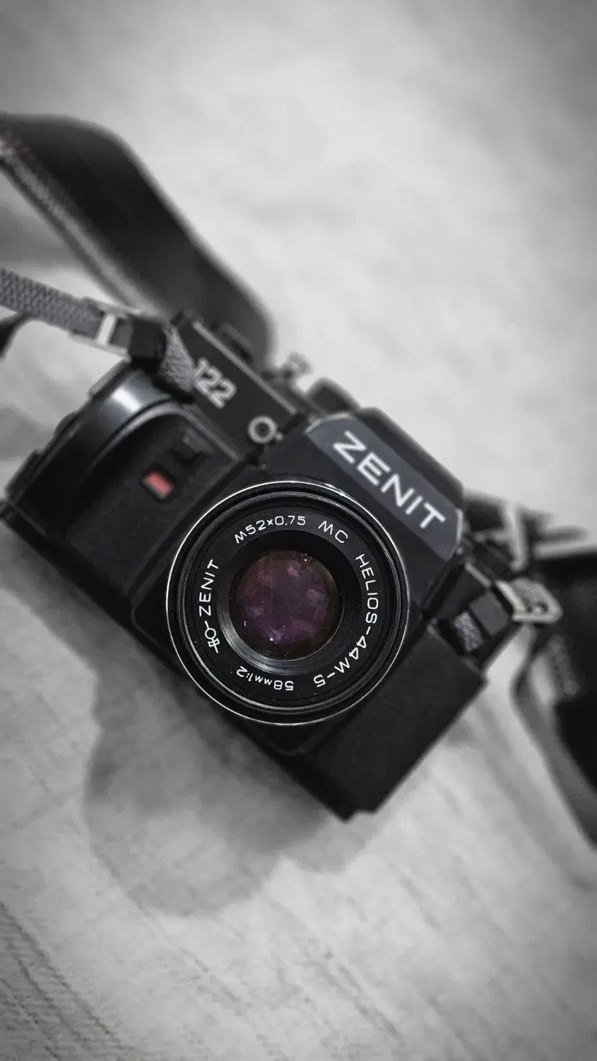 دوربین عکاسی آنالوگ زنیت ۱۲۲|دوربین عکاسی و فیلم‌برداری|قم, بنیاد|دیوار