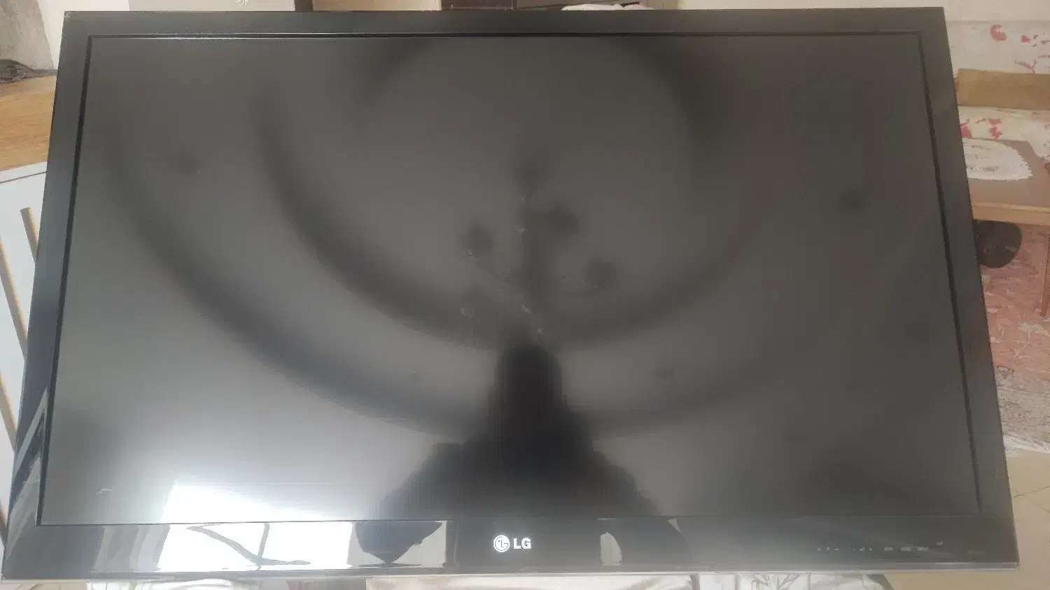 تلویزیون ال جی ۴۲ TV LG|تلویزیون و پروژکتور|رشت, معلم|دیوار