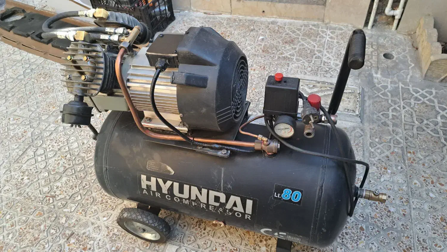 پمپ باد۸۰لیتری دوسیلندر هیوندای|ابزارآلات|اشنویه, |دیوار