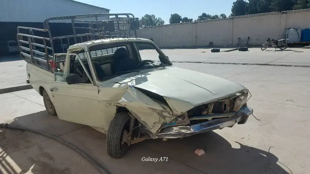 فروش وانت بار تصادفی|خودرو سواری و وانت|نجفآباد, گلدشت|دیوار