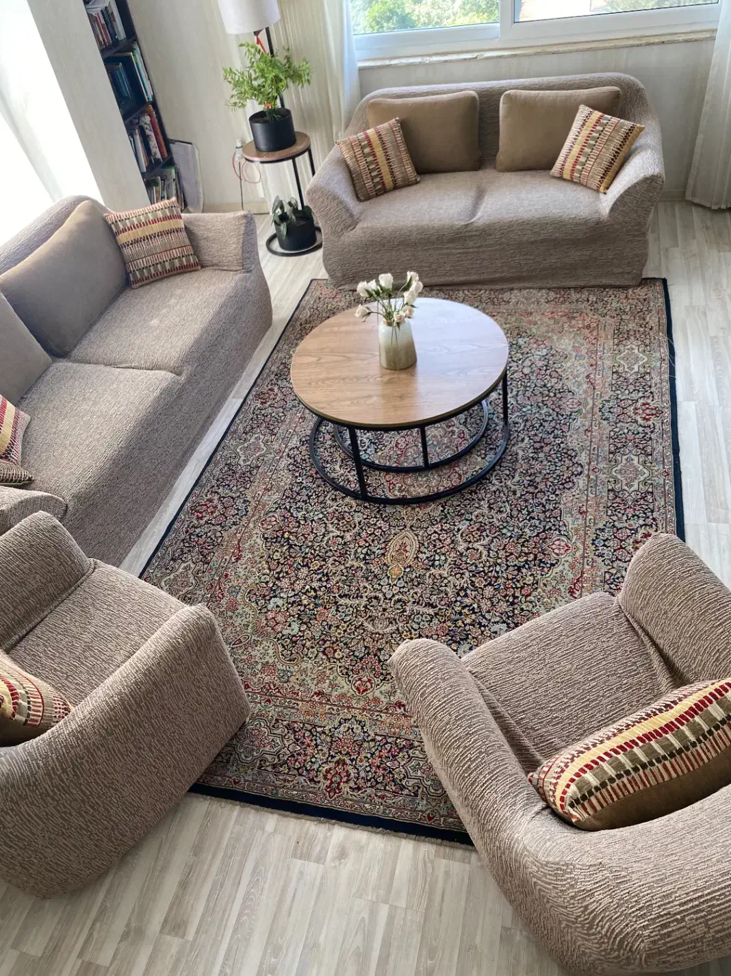 مبل راحتی ۷ نفره|مبلمان خانگی و میز عسلی|رامسر, |دیوار