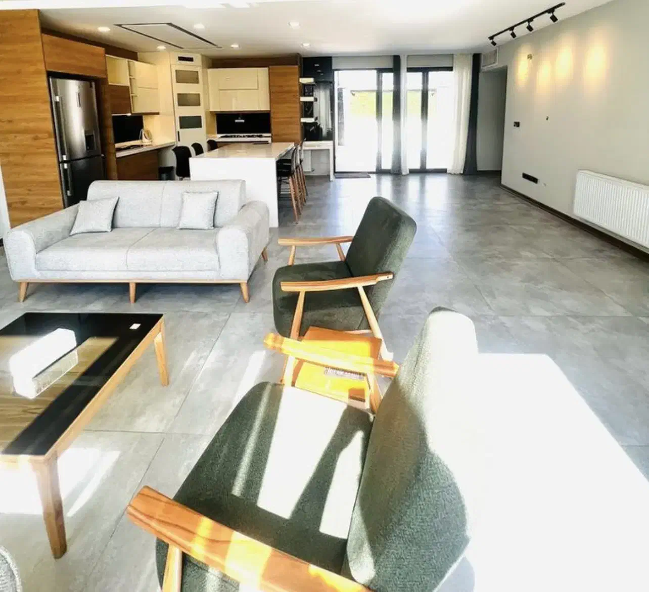 اجاره آپارتمان مبله لوکس پارکینگ دار غرب تهران|اجارهٔ کوتاهمدت آپارتمان و سوئیت|تهران, شهرک چیتگر|دیوار