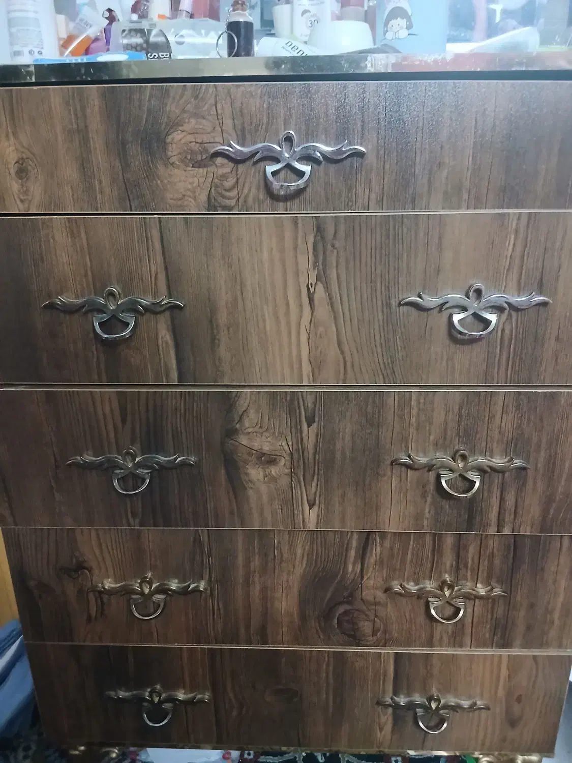 میز ارایشی|تخت و سرویس خواب|شاهینشهر, شهرک هشت بهشت|دیوار