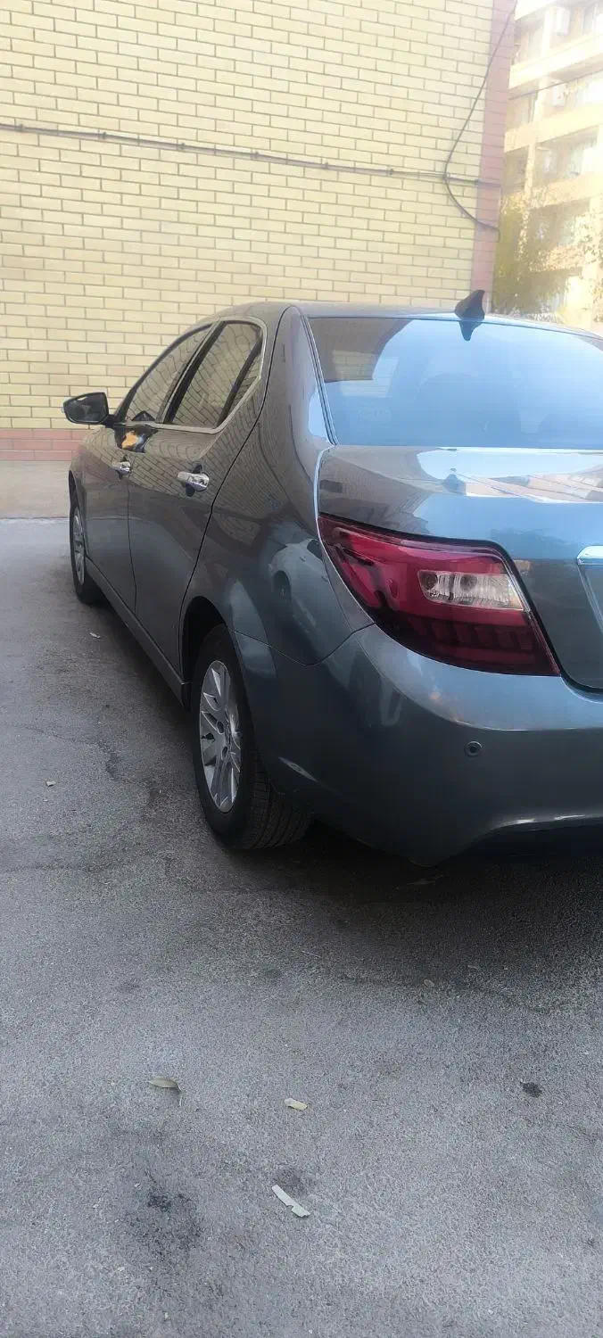 دنا پلاس 1401 خانگی|خودرو سواری و وانت|اصفهان, سپاهانشهر|دیوار