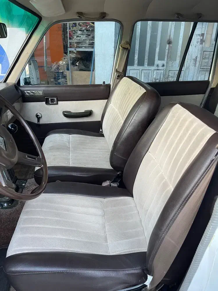 تویوتا|خودرو کلاسیک|هشتگرد, شهرک بعثت|دیوار