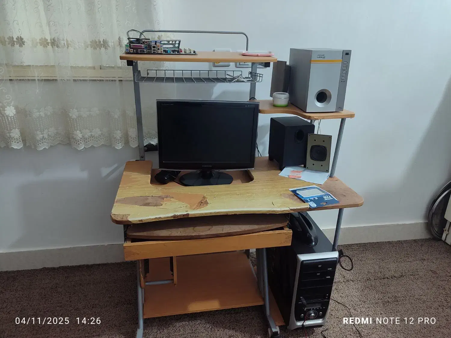 کامپیوتر و میز با قیمت مناسب|رایانه رومیزی|بندر ماهشهر, |دیوار