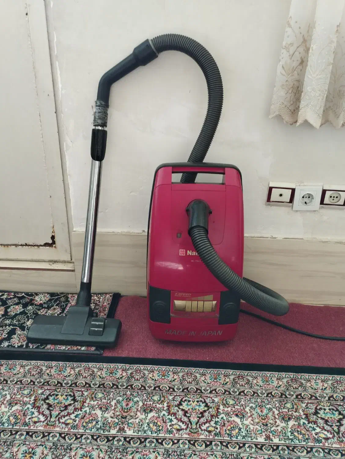 جاروبرقی سالم|جاروبرقی، جارو شارژی، بخارشو|اندیشه, اندیشه فاز ۱|دیوار