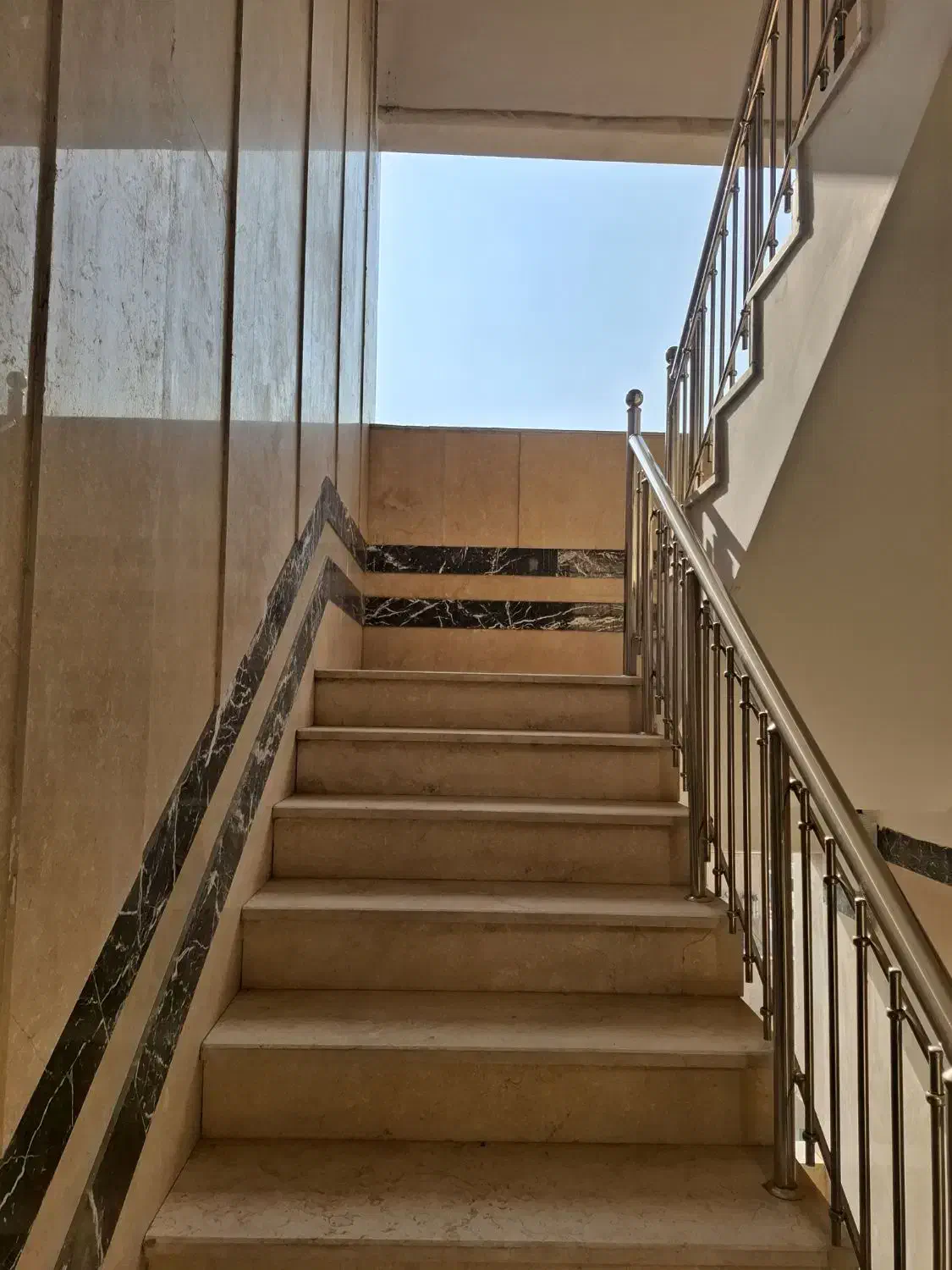 رهن کامل آپارتمان کلید نخورده