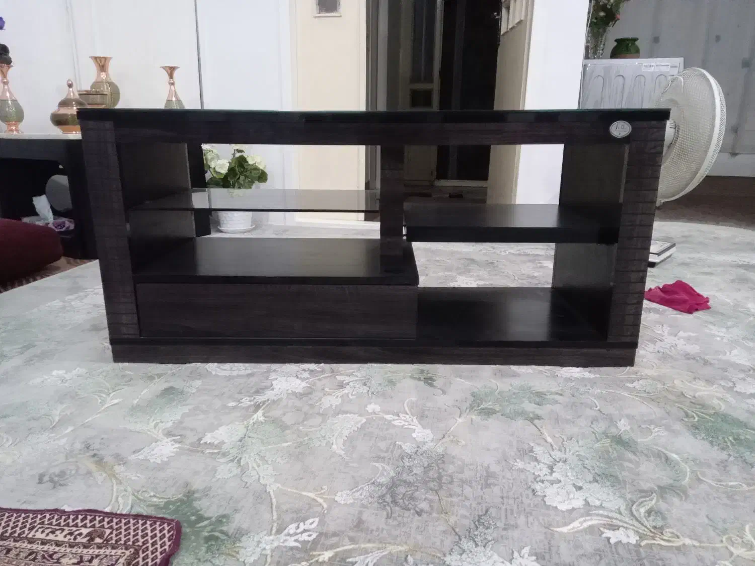 تلوزیون۳۲ با میز|تلویزیون و پروژکتور|مشهد, هفده شهریور|دیوار