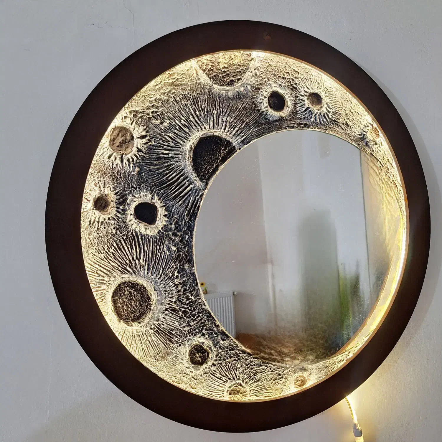 ایینه و ماه|آینه|زاهدان, |دیوار