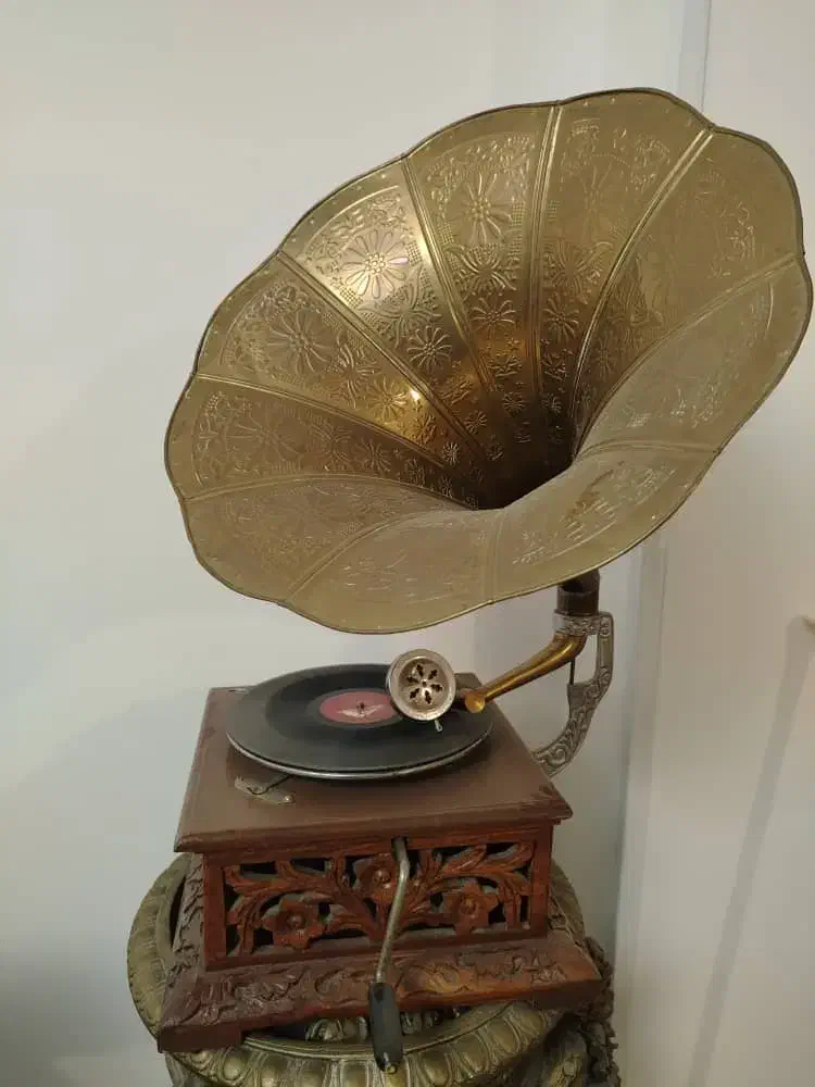 گرام هندلی قدیمی|کلکسیون اشیاء عتیقه|کرج, عظیمیه|دیوار