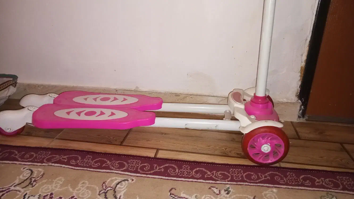 اسکوتر کاملا سالم|اسباببازی بچه|رشت, کوی مهر|دیوار